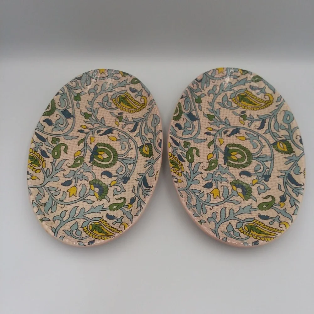 Set of 2 Pottery Barn Oval Salad Plates Blue Beige Paisley‎ Floral Accent Dishes